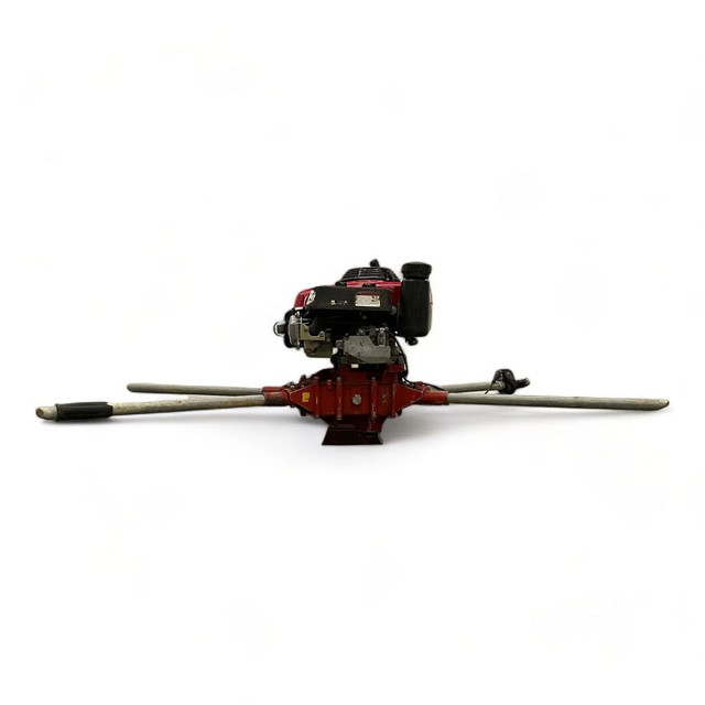 HOC GENERAL TWO MAN AUGER HONDA POWERED + 90 DAY WARRANTY + SUBSIDIZED SHIPPING in Power Tools - Image 4