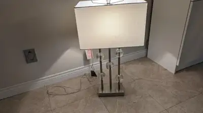 ONLINE AUCTION: Modern Lamp