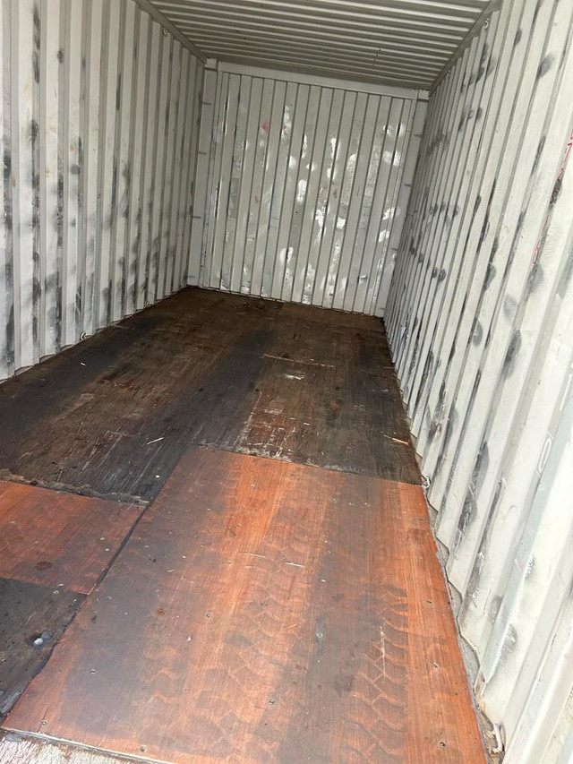 20’ Used Container 207251 in Storage Containers in Chatham-Kent - Image 2
