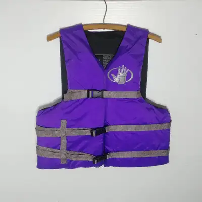 Used - Like New Approx. $40 New Stay safe when taking part in water activities this summer. This PFD...