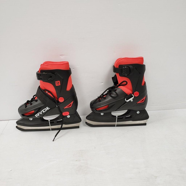 (36314-1) Ryder Skates - Youth Size 12 in Skates & Blades in Alberta - Image 2