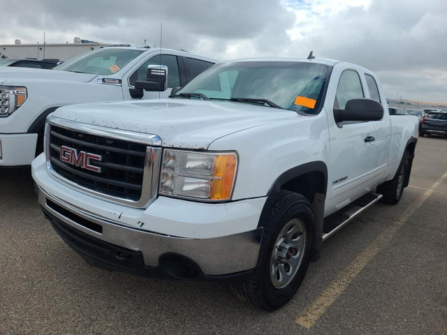 2011 GMC Sierra 1500 Ext.Cab 4x4 5.3L For Parting Out in Auto Body Parts in Saskatchewan - Image 2