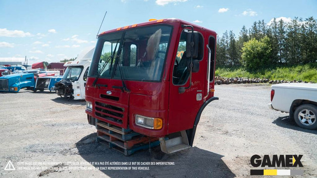 (CABS / CABINE COMPLETE) 2003 STERLING CONDOR -Stock Number: GX-20791-117894 in Auto Body Parts in British Columbia