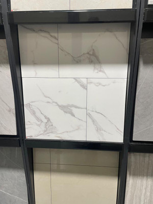 WAREHOUSE BLOWOUT PRICE $1.89 sf statuario marble look tile 18x18 plus 2 other designs Windsor Region Ontario Preview