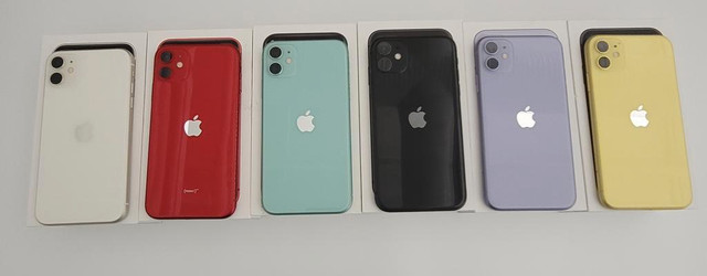 iPhone 11 64GB, 128GB 256GB CANADIAN MODELS NEW CONDITION WITH ACCESSORIES 1 Year WARRANTY INCLUDED in Cell Phones in Québec