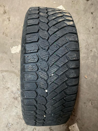 4 pneus dhiver P215/60R16 99T Gislaved Nord Frost 200 32.5% dusure, mesure 8-8-8-9/32