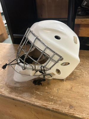 Used Sportmask X8 Goalie Mask Extra Small Toronto (GTA) Preview