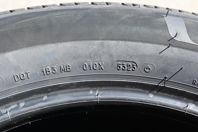 235/65R18 Allseason Tire Michelin Defender 2 Tire Buick Enclave Cadillac XT5 XT6 Tire lexus RX350 RX450 7748 in Tires & Rims in Toronto (GTA) - Image 4