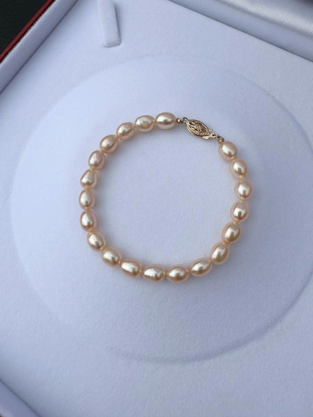 #400 - 7, 14kt Yellow Gold, Chinese Freshwater Pearl Bracelet dans Bijoux et montres - Image 4
