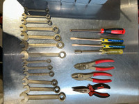 Lot outils anti étincelles -- Lot of spark proof tools