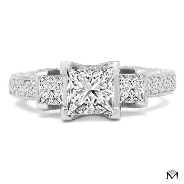 BAGUE DE MARIAGE 3 DIAMANTS 2.50 CARAT TOTAL/ THREE STONE ENGAGEMENT RING 2.50 TOTAL DIAMOND CARAT WEIGHT in Jewellery & Watches in Greater Montréal - Image 2