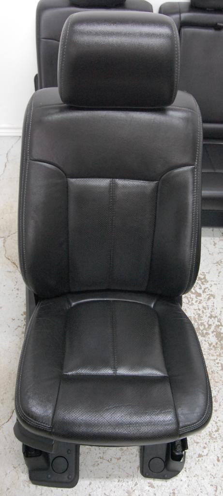 Ford F250 Superduty BLACK LEATHER Truck Seats Power Heated Cooled with Console in Other Parts & Accessories - Image 2