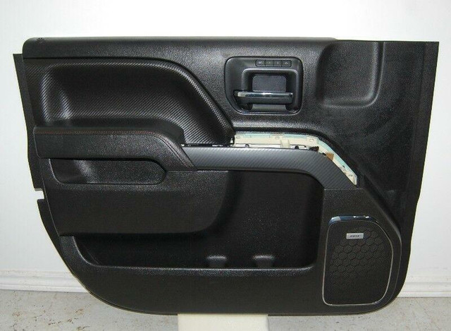 Chev Truck Silverado 2015 Door Pad Panels Sierra GMC Chevy Cards in Other Parts & Accessories in St. Catharines - Image 2
