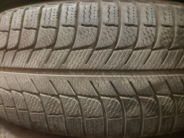 (ZH620) 4 Pneus Hiver - 4 Winter Tires 225-65-16 Michelin 6-7/32 - 5x108 - VOLVO in Tires & Rims in Greater Montréal - Image 3