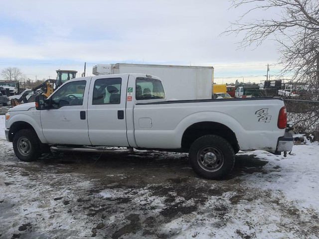 2014 Ford F350 6.2L 4x4 For Parting Out in Auto Body Parts in Manitoba - Image 2
