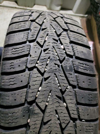4 pneus d'hiver 185/55/15 86T Nokian Hakkapeliitta 7 52.5% d'usure, mesure 6-6-6-6/32
