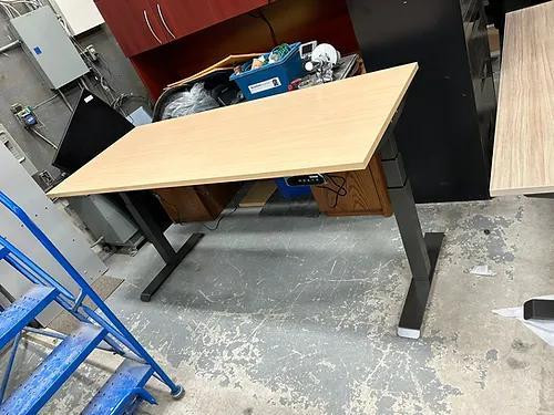 Outopdesign Sit-Stand Desk- Brand New - Call Us Now! in Desks