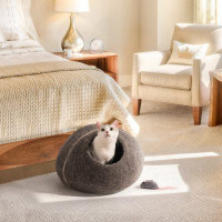 Tucker Murphy Pet™ Daiden Round Cat Bed