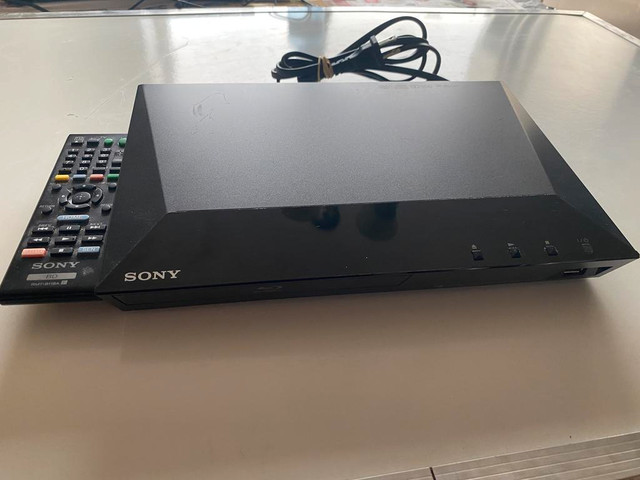 Sony Blue Ray player BDP-S1100 for Sale in CDs, DVDs & Blu-ray in Hamilton