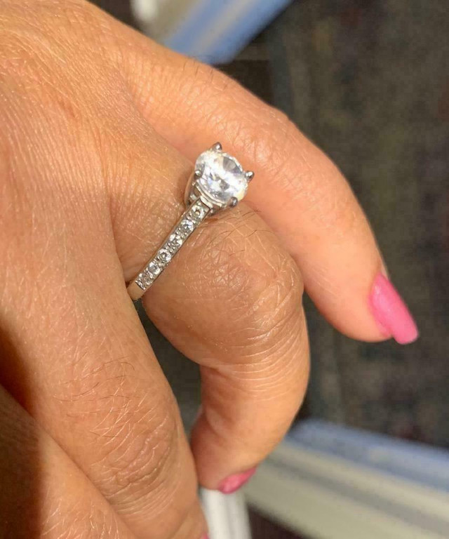 Brand New 14K White Gold Engagement Ring (Size 6)  with CZ Center Stone and Natural Diamonds on Sides in Jewellery & Watches in Markham / York Region - Image 2