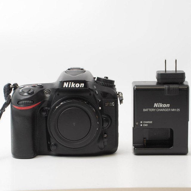 Nikon D7100 Camera body (ID - C-839) in Cameras & Camcorders