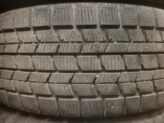 (TH56) 4 Pneus Hiver - 4 Winter Tires 205-55-16 Dunlop 9/32 - 5x100 - TOYOTA COROLLA in Tires & Rims in Greater Montréal - Image 3