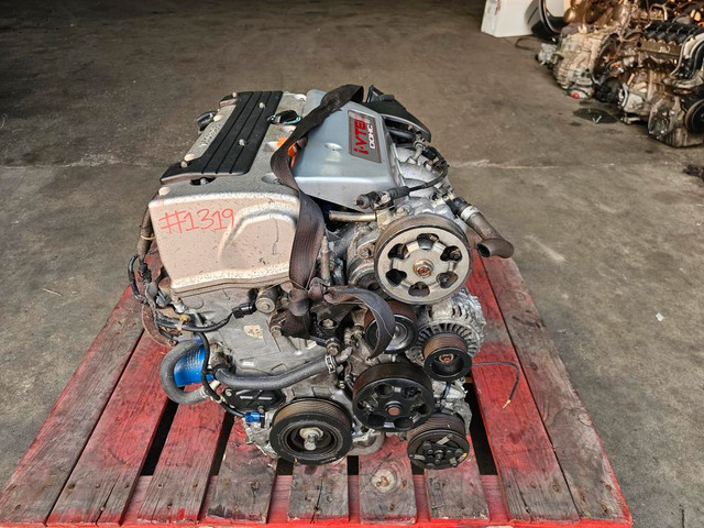 JDM Honda Civic 2006-2011 / Acura RSX 2002-2006 K20Z1 2.0L Type-S Engine and Manual Transmission in Engine & Engine Parts - Image 2