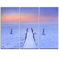 Made in Canada - Design Art Jetty in Frozen Lake Netherlands - 3 Piece Graphic Art on Wrapped Canvas Set