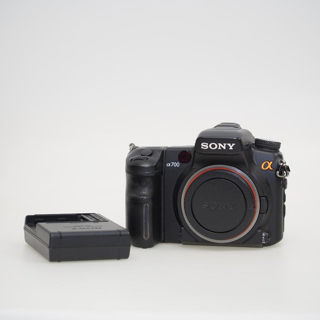 Sony a700 (USED ID: C-685 JL) in Cameras & Camcorders