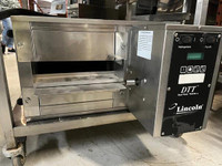 USED Lincoln Dual-Tech Pizza Oven and Toaster with 10 Conveyor Belt FOR01661