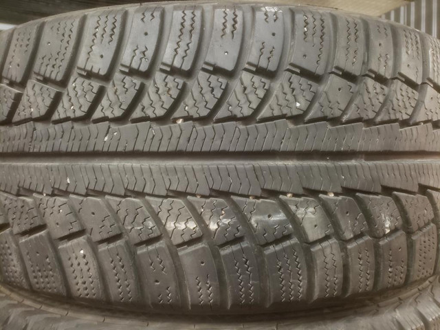 (DH173) 2 Pneus Hiver - 2 Winter Tires 235-55-17 Gislaved 7/32 in Tires & Rims in Greater Montréal - Image 2
