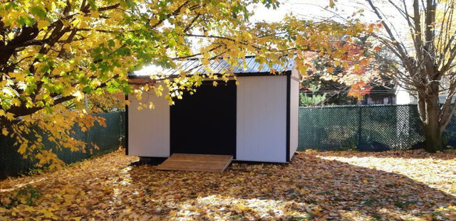 Remise, Cabanon, Minigrange jusqu&#39;à 12pi x 20, Construction durable in Outdoor Tools & Storage in Sherbrooke