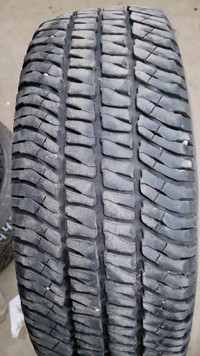 1 pneu dété LT265/75R16 125/120R Michelin LTX A/T2 22.5% dusure, mesure 9/32