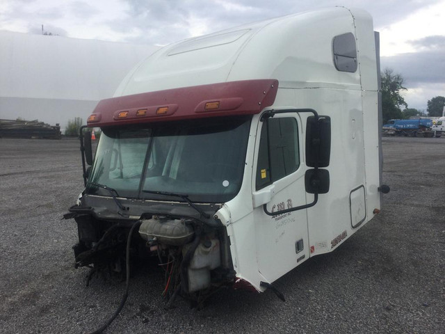 (CABS / CABINE COMPLETE) 2006 FREIGHTLINER COLUMBIA C120 -Stock Number: GX-24577-130851 in Auto Body Parts in British Columbia