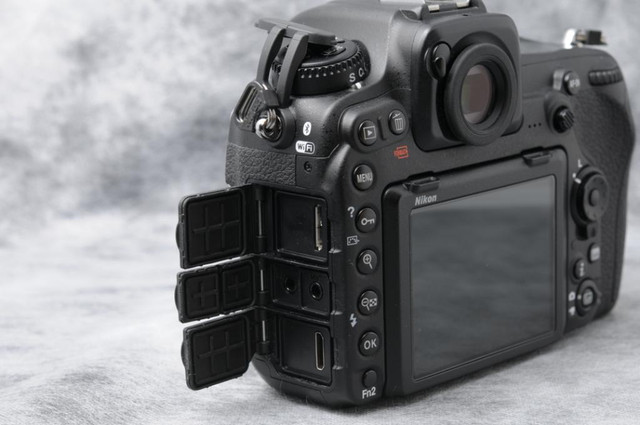 Nikon D500 Body + Battery, Charger, Camera Strap &amp; USB (ID:C-544) in Cameras & Camcorders - Image 4