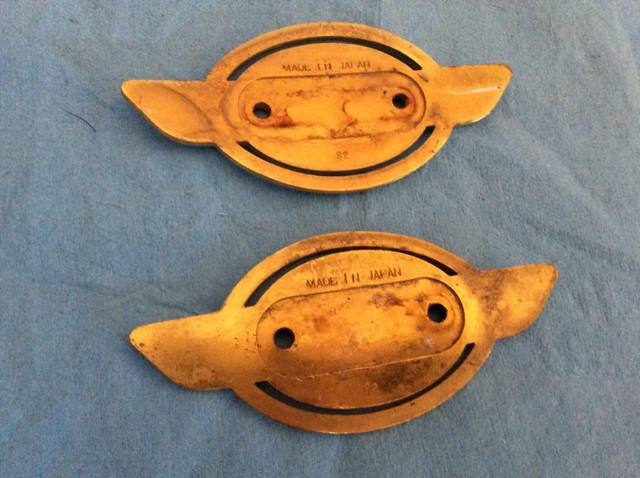 1969 1970 Suzuki OEM Flying Wing S T500 Gas Tank Badges in Motorcycle Parts & Accessories in Ontario - Image 2