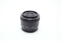 Nikon 1 Nikkor 18.5mm f/1.8   (ID-768)