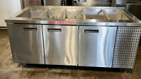Table Froide Frigo Inox 115V 72”x34.5”x35” Comme Neuf. Cold Table Like New.