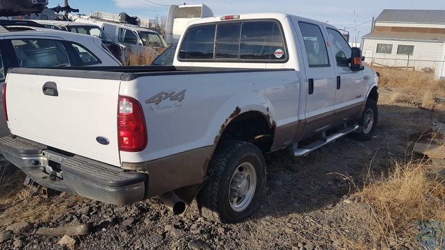 2003 Ford F350 6.0L Diesel 4x4  For Parting out in Auto Body Parts in Manitoba - Image 3