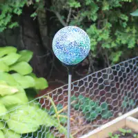 Amples Solar Powered  Colouring Changing LED Light Garden Glass Ball Decoration Outdoor Art Landscape Patio Lawn Pathway