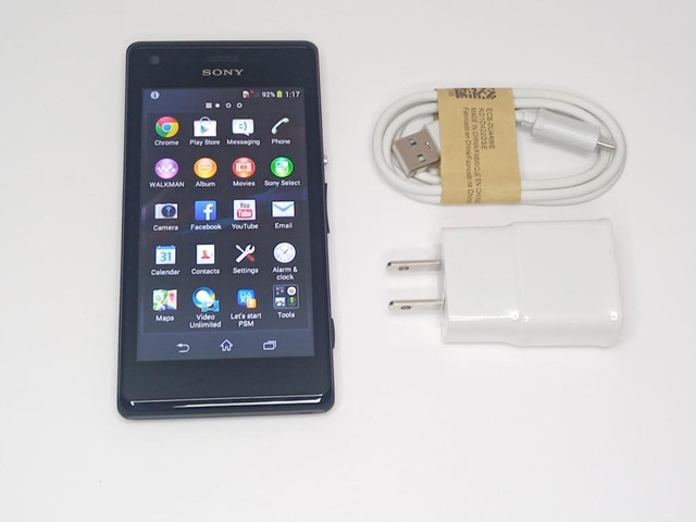 Sony Xperia C1904 2GB UNLOCKED CELL PHONE CELLULAIRE DEBLOQUE  FIDO ROGERS TELUS BELL KOODO VIDEOTRON CHATR FIZZ in Cell Phones in City of Montréal