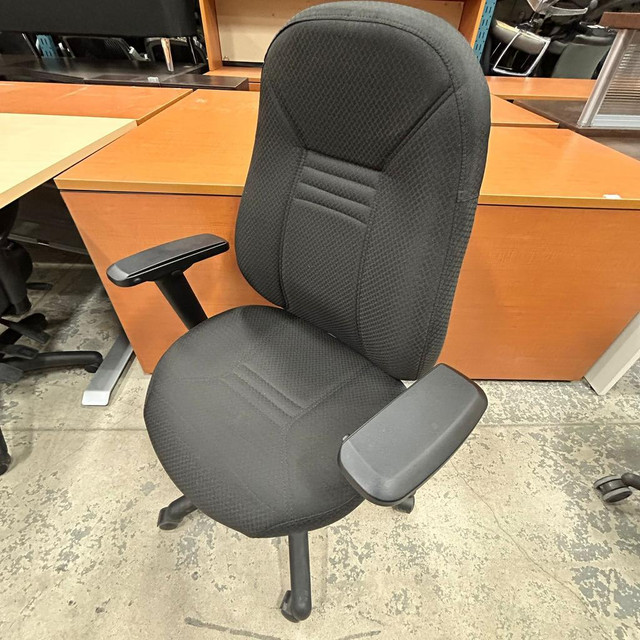 Global Obusforme Comfort 1261-3 - Obusforme Comfort Chair-Excellent Condition-Call us now! in Chairs & Recliners in Toronto (GTA) - Image 2