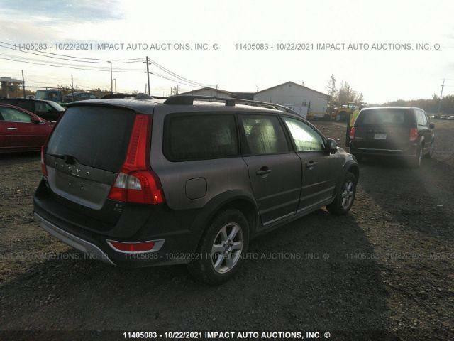 VOLVO XC 70 &amp; V 70  (2010/2017  FOR PARTS PARTS ONLY in Auto Body Parts - Image 3