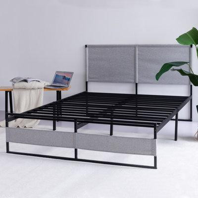 Ebern Designs Cadre de lit en métal V4 de 14 po avec tête de lit et pied de lit, plateforme de matelas avec espace de ra in Beds & Mattresses in Québec