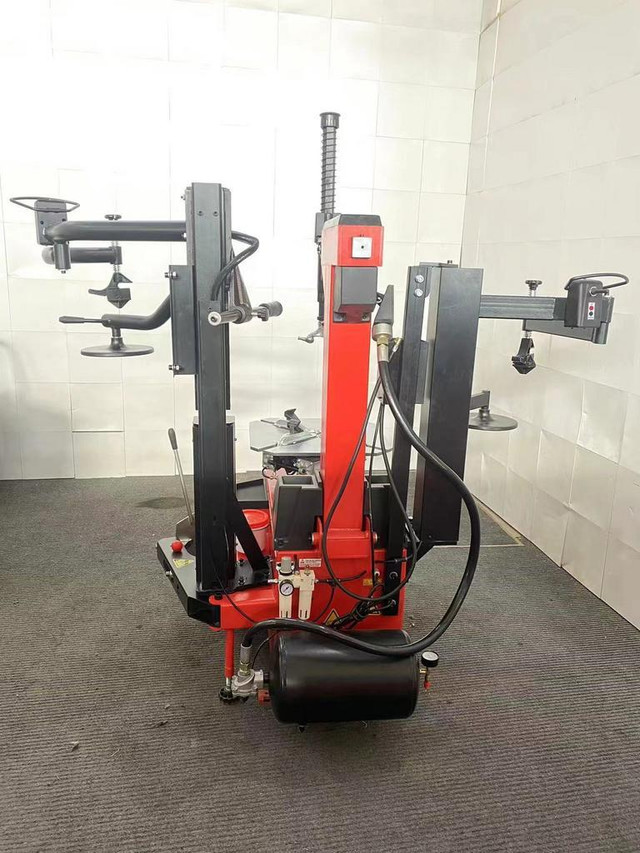 NEW AUTOMATIC TIRE CHANGER DOUBLE ASSIST ARM & AIR BLAST INFLATION FT800 in Other in Alberta - Image 4