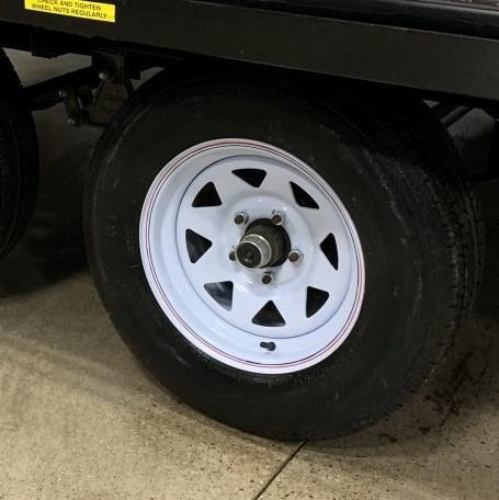 Trailer Wheels & Tires - Great Selection in Stock in Heavy Equipment Parts & Accessories in Ontario