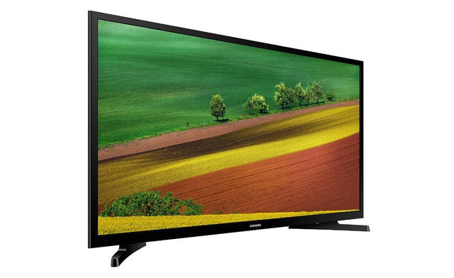 Samsung 32 Inch Smart LED Tv. New In Box With Warranty. Super Sale $199.00 NO TAX! in TVs in Toronto (GTA) - Image 2