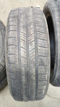 4 pneus d'été P185/60R15 84T Michelin Defender 53.0% d'usure, mesure 4-5-5-5/32