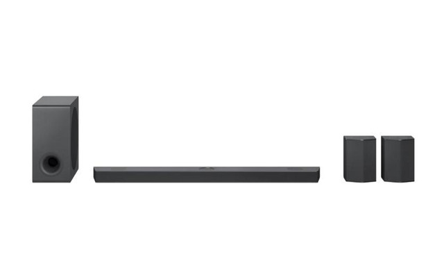 LG S95QR 810-Watt 9.1.5 Channel Sound Bar with Wireless Subwoofer in Speakers