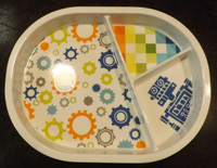 Child's Divided Melamine Plate 3 Sections With Gears, Plaid, Robot Design, 8.75 x 6.75 x 1